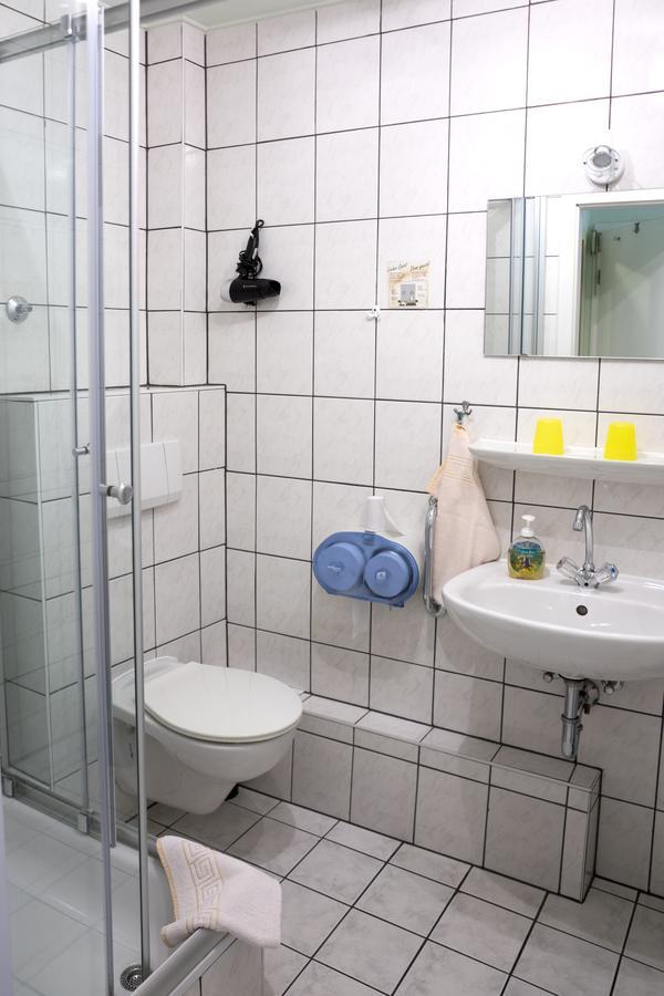 Pension Bei Schinderhannes Und Julchen Boppard Buitenkant foto